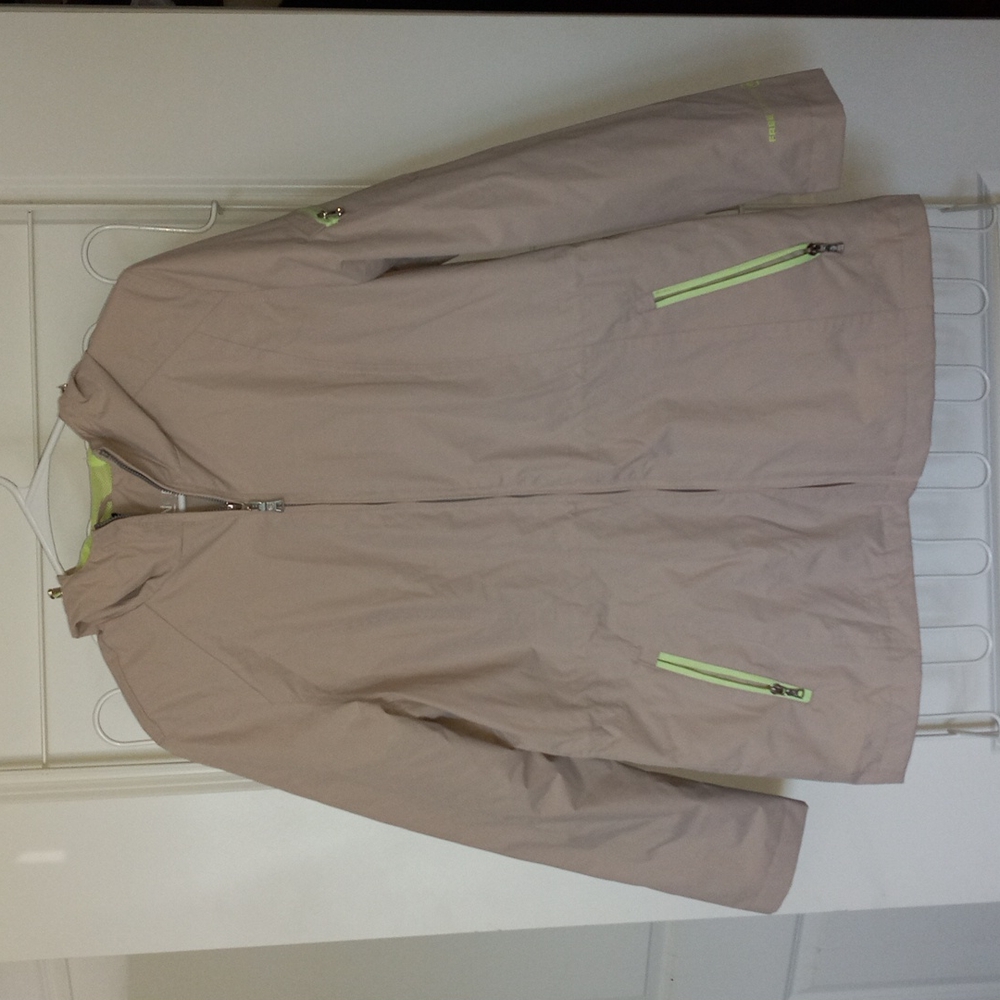 Hooded rain coat